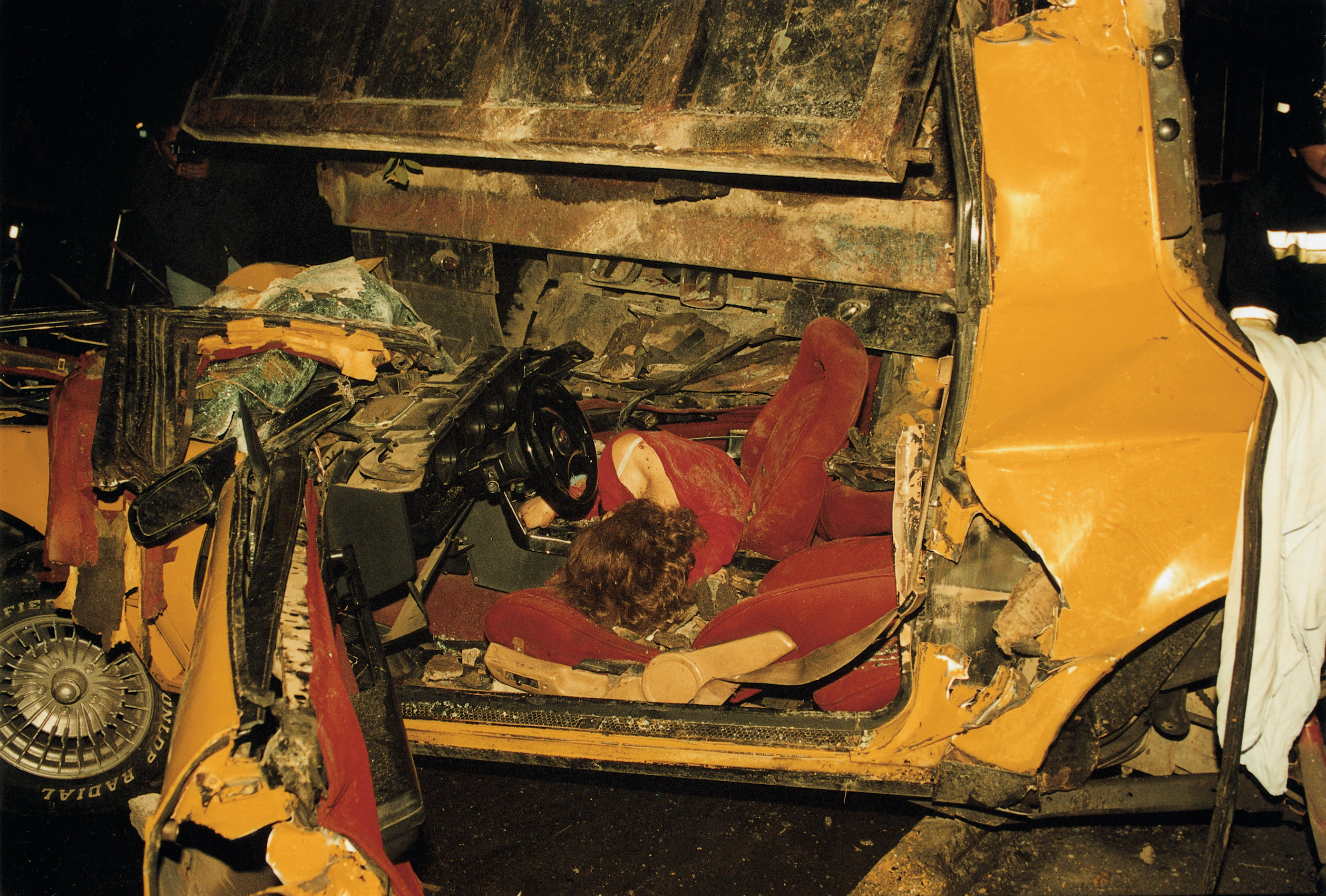 THE DEAD　釣崎清隆　Tsurisaki Kiyotaka　死体写真 Amazon.co.jp: THE DEAD 釣崎清隆 Tsurisaki Kiyotaka 死体写真 : おもちゃ