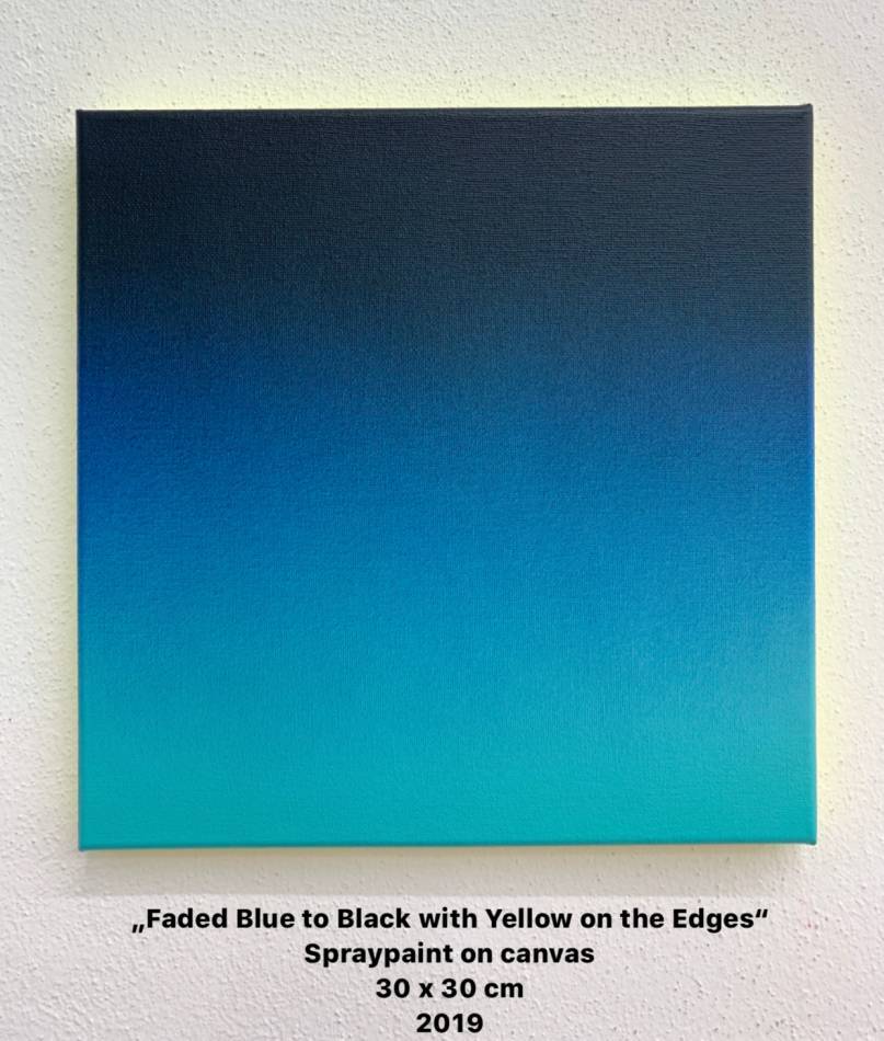 Fabian FreeseのFaded Blue to Black with Yellow on the Edges - TRiCERA（トライセラ））